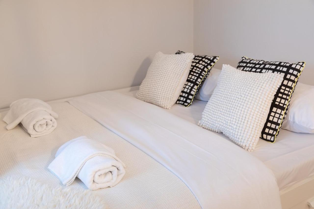 Modern Studio Near British Square Apartment Zagreb Luaran gambar