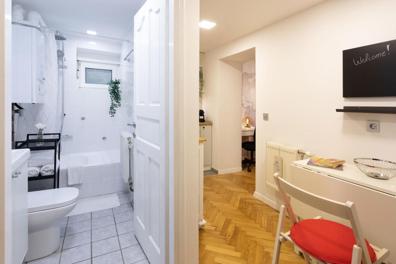 Modern Studio Near British Square Apartment Zagreb Luaran gambar