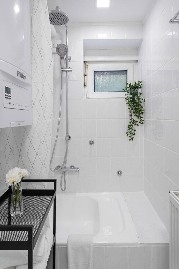 Modern Studio Near British Square Apartment Zagreb Luaran gambar